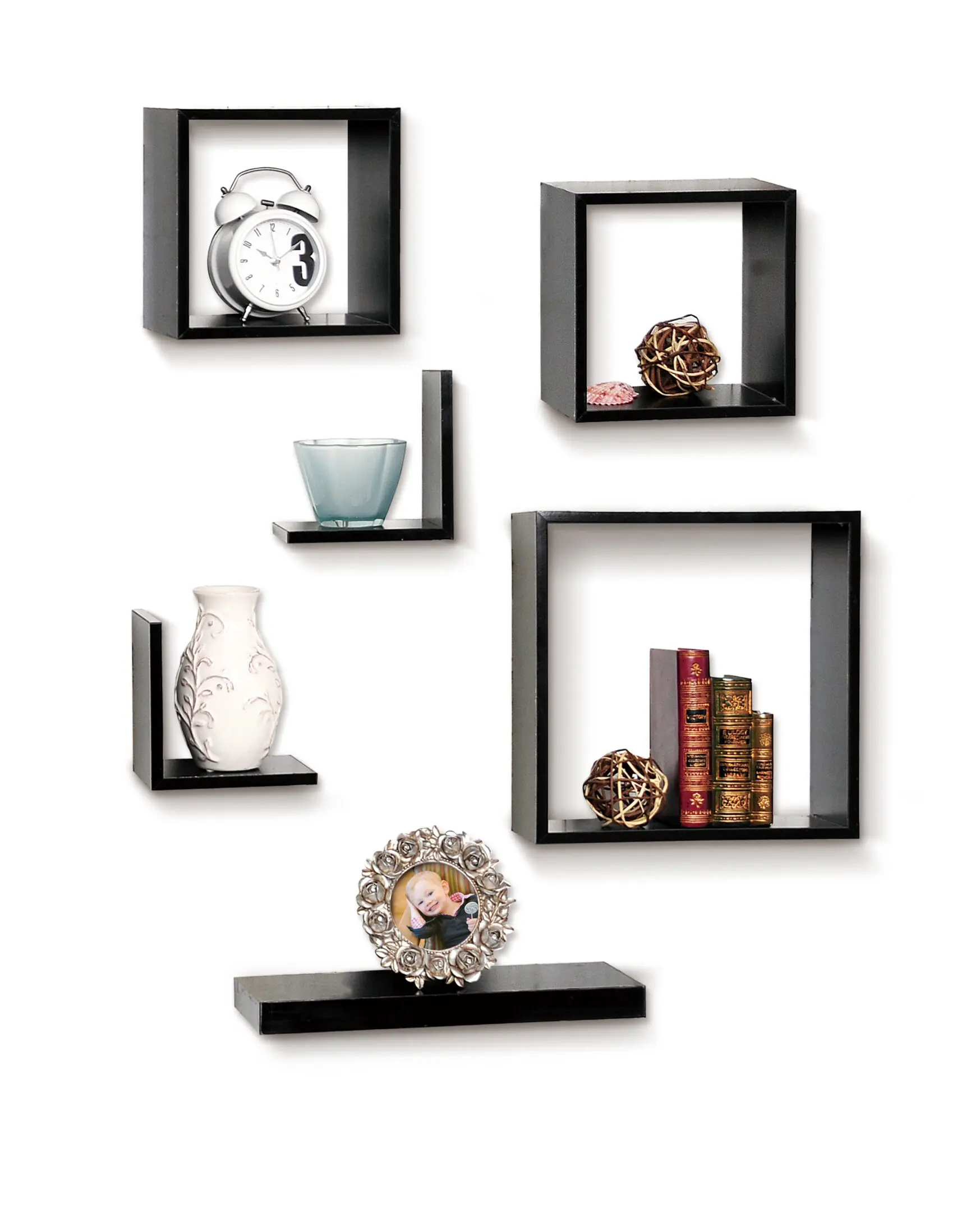 Decorative wall shelves arrangement